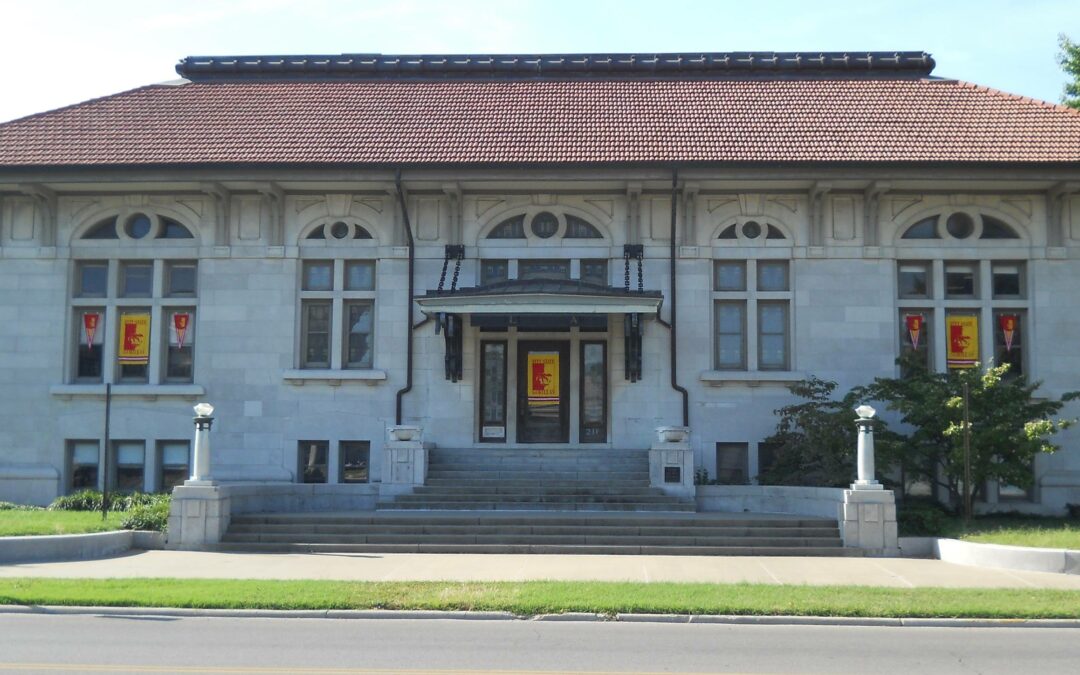 Photo of the Pittsburg Public Library building, facing the old entrance on the north side